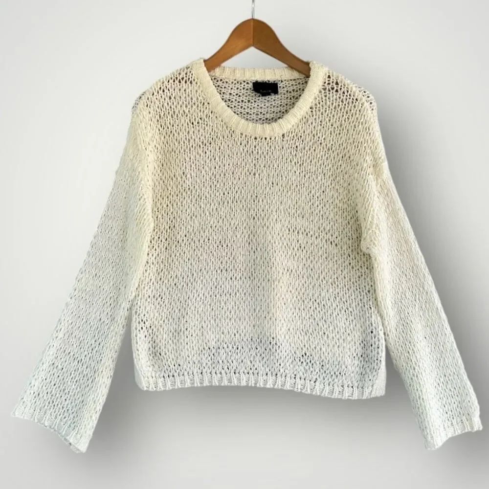 🎉5 for $45🎉 Lumiere sweater top size S